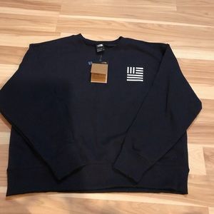 Women’s North Face Crew Neck